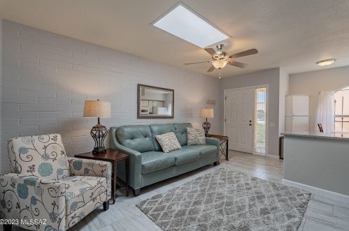 1040 Calle De Ln Temporada, Green Valley AZ 85614-1964 exterior