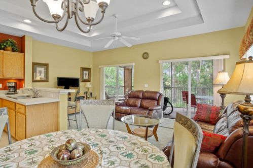 8252 Mulligan Cir, Fort Pierce FL exterior