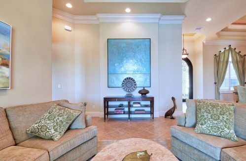 7829 Classics Dr, Naples FL 34113-3044 exterior