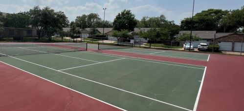 1849 Coronado Hl Dr, Austin TX 78752-2116 exterior