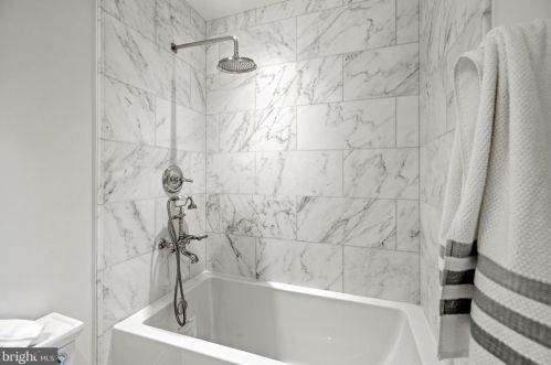 1667 Avon Pl, Washington DC 20007-2959 exterior