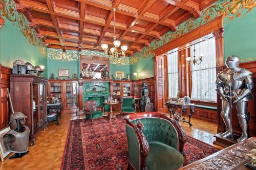 5501 Elgin St, Pittsburgh PA 15206-1432 exterior