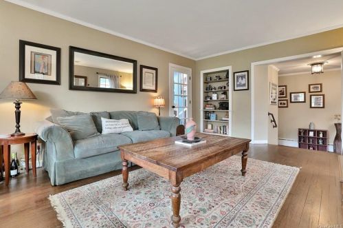 7 Maryland Ave, Armonk NY  10504-2030 exterior