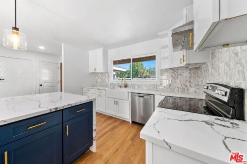 1837 Las Lanas Ln, Fullerton CA  92833-1814 exterior