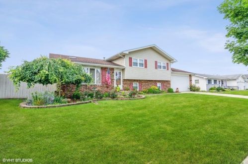 1325 75th Pl, Gary, IN 46410-4675