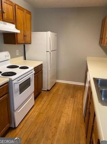 5626 Strathmoor Manor Cir, Lithonia GA  30058-2633 exterior