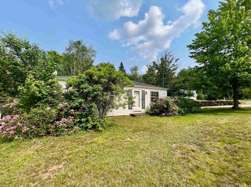 29 Logging Hill Rd, Concord NH  03304-3719 exterior