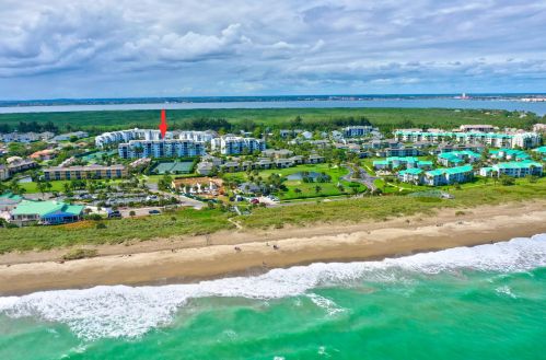 2400 Ocean Dr, Fort Pierce FL  81111-8018 exterior