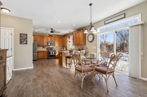 924 Neufairfield Dr, Joliet IL 60432-0736 exterior