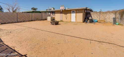 3610 32 St, Tucson AZ 85711-6830 exterior