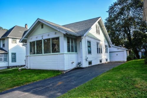 610 Clinton Ave, Kalamazoo, MI 49001-2945