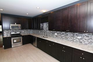 7527 Cregier Ave, Chicago IL  60649-3911 exterior