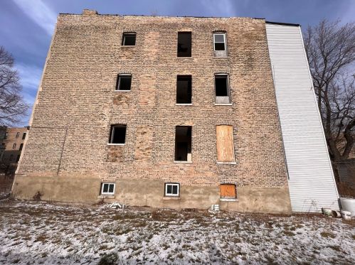 1551 Sawyer Ave, Chicago IL  60623-2121 exterior