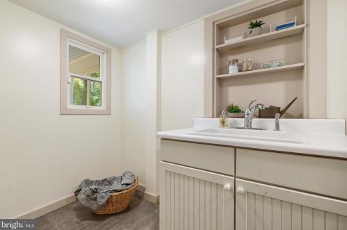 2775 Main St, Trenton NJ 08648-1037 exterior