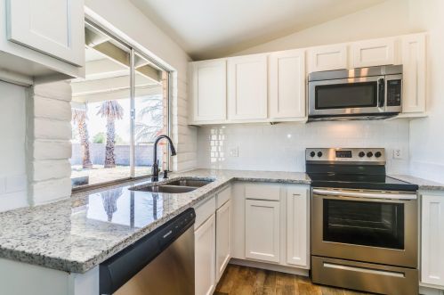 3051 Eastview Ave, Tucson AZ  85730-2905 exterior