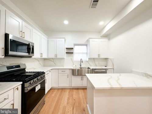 5217 New Hampshire Ave, Washington DC 20011-7920 exterior