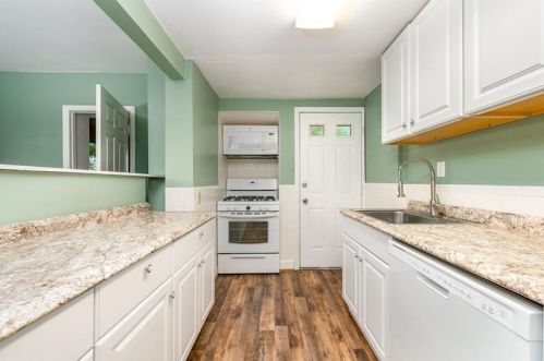 1627 Dagmar Ave, Pittsburgh PA 15216-3713 exterior