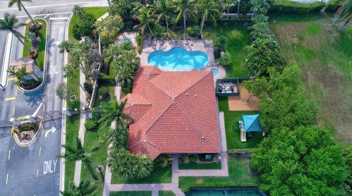 9911 Coronado Lake Dr, Boynton Beach FL 33437-5348 exterior