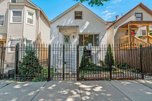 4543 Albany Ave, Chicago, IL 60625-4545