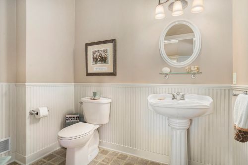 2309 Pleasant Pond Dr, Byron Township MI 49315-8488 exterior