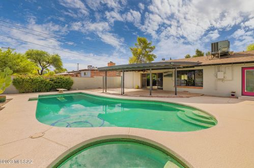 5441 7 St, Tucson AZ 85719-5410 exterior