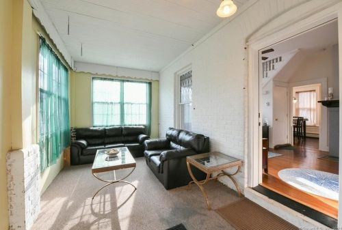 1490 Hartford Tpke, North Haven CT 06473-1245 exterior