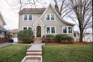 223 Mountain Way, Rutherford, NJ 07070-2407