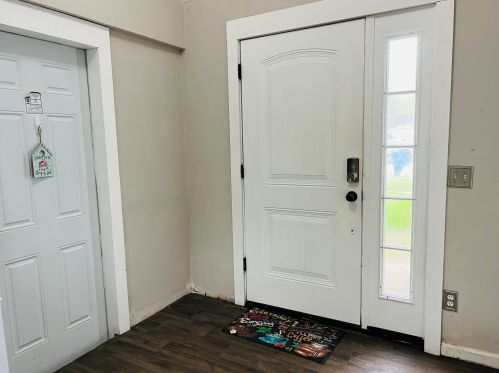 5007 Keyes Dr, Kalamazoo MI  49004-1572 exterior