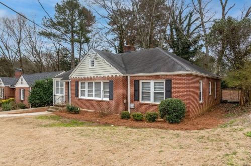 279 Midvale Dr, Atlanta, GA 30342-3326