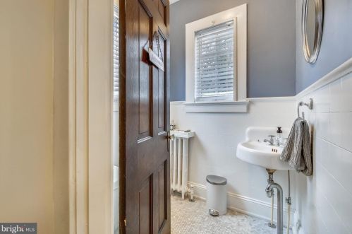 149 Adams St, Rockville MD 20850-2315 exterior