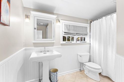 965 Grn St Cir, Gainesville GA 30501-2204 exterior