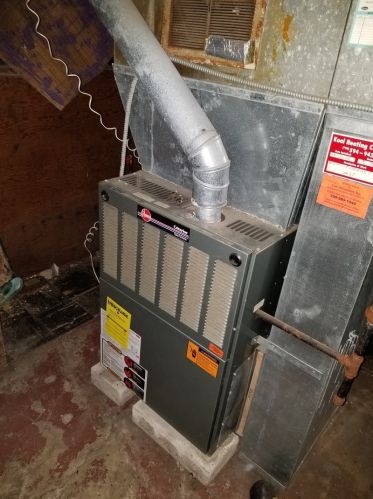 8205 Elizabeth St, Chicago IL 60827-5808 exterior