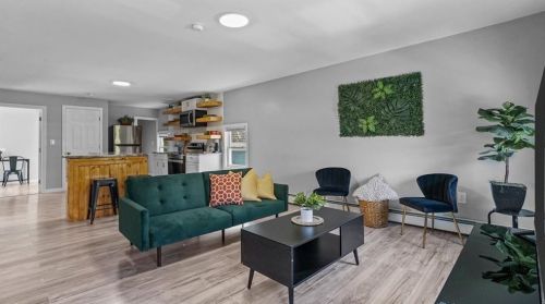 236 Lockwood St, Providence, RI 02907-1007