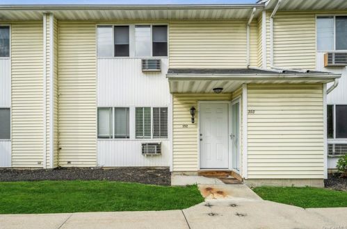 352 Ruth Ct, Middletown NY 10940-5331 exterior