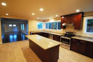 2353 19th Ave, Seattle WA  98144-5143 exterior