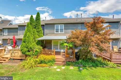 210 Moria Pl, Chester PA 19014-1264 exterior