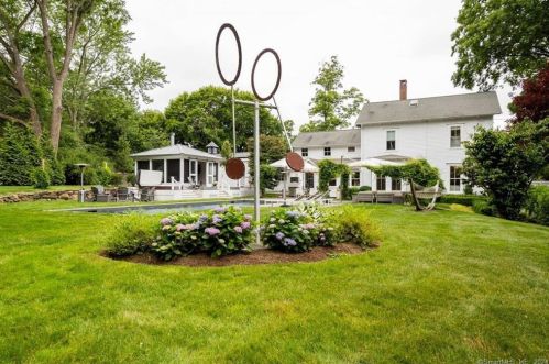 113 North Ave, Westport CT  06880-2727 exterior