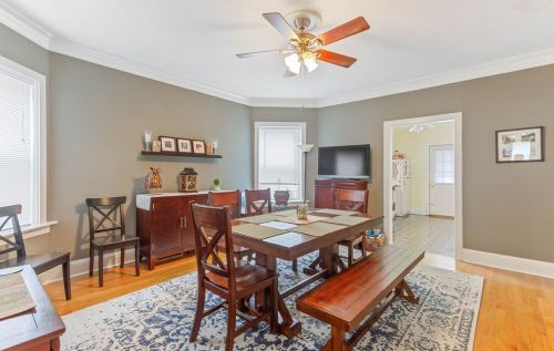 2235 Morse Ave, Chicago IL 60645-2932 exterior