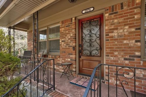 2476 Jefferson Ter, Atlanta GA  30344-2743 exterior