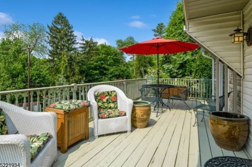 69 Shore Trl, Sparta NJ  07871-1714 exterior