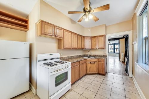 2255 Addison St, Chicago IL 60618-6017 exterior