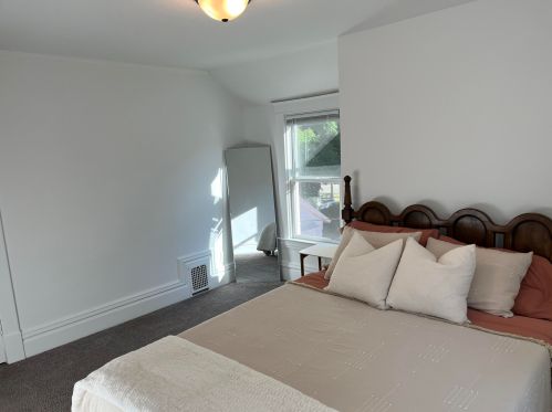 823 Oak St, Kalamazoo MI 49008-1133 exterior