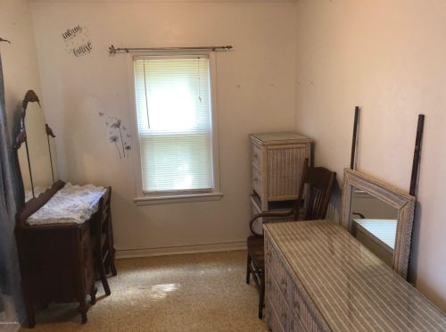 711 G Ave, Kalamazoo MI 49004-1404 exterior