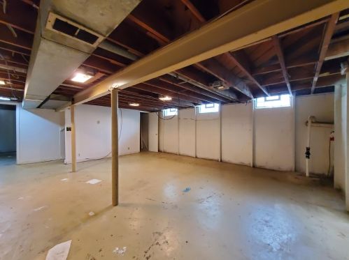 5151 83rd St, Milwaukee WI  53218-3647 exterior