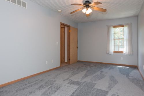 5555 2 St, Kalamazoo MI 49009-8576 exterior