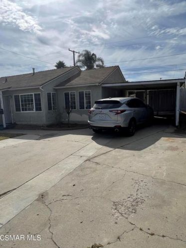 192 James Ave, Oxnard, CA 93033-6241