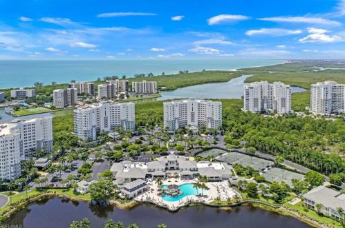 265 Indies Way, Naples FL 34110-6470 exterior