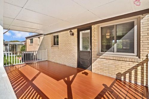 5034 Leona Dr, Pittsburgh PA 15227-3622 exterior