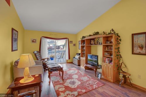 215 11 Ave, Princeton MN 55371-1451 exterior