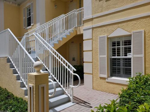 1415 Sweetwater Cv, Naples FL 34110-4152 exterior